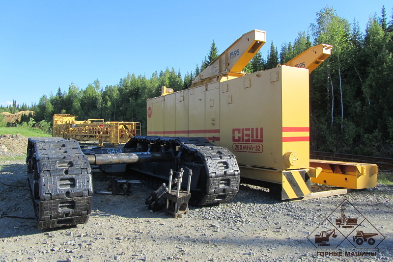 Assembled crawler of the roller drilling rig SBSH-250MNA-32.