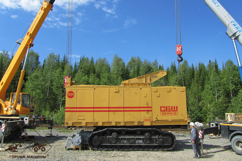 Installation of SBSH-250MNA-32 chamber on the crawler platform.